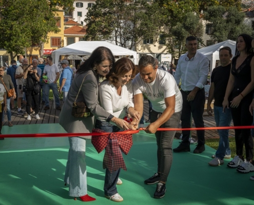 Funchal Inaugura Pista de Gelo no Almirante Reis