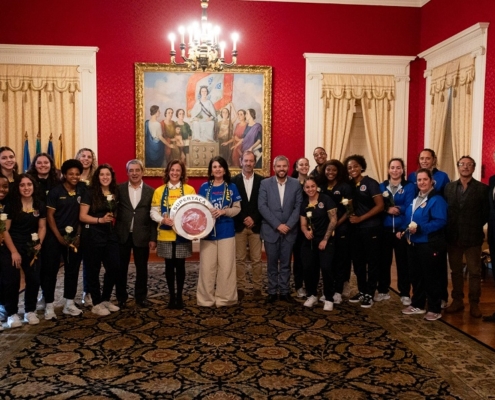 Funchal homenageia Madeira Andebol SAD pela conquista da 22.ª Supertaça de Andebol Feminino