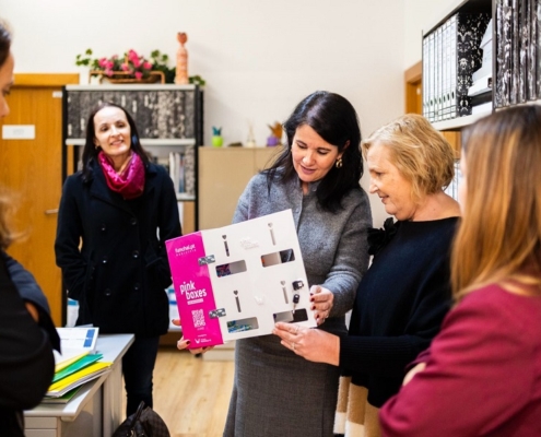 CMF entrega Pink Boxes nas escolas do Funchal